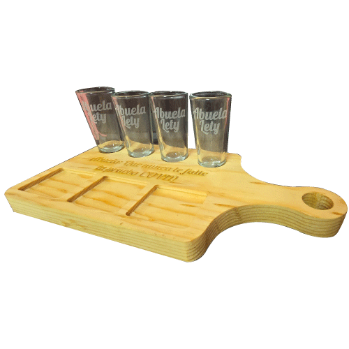 Set tabla y vasos tequileros en madera de Pino personalizado 3 espacios