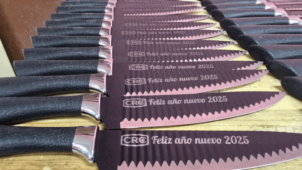 Juego De Cuchillos De Acero Inox. Personalizado Con Laser